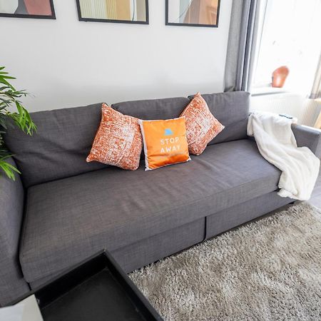 Garden House Near Shops In Quiet Location Villa บันเบอรี ภายนอก รูปภาพ