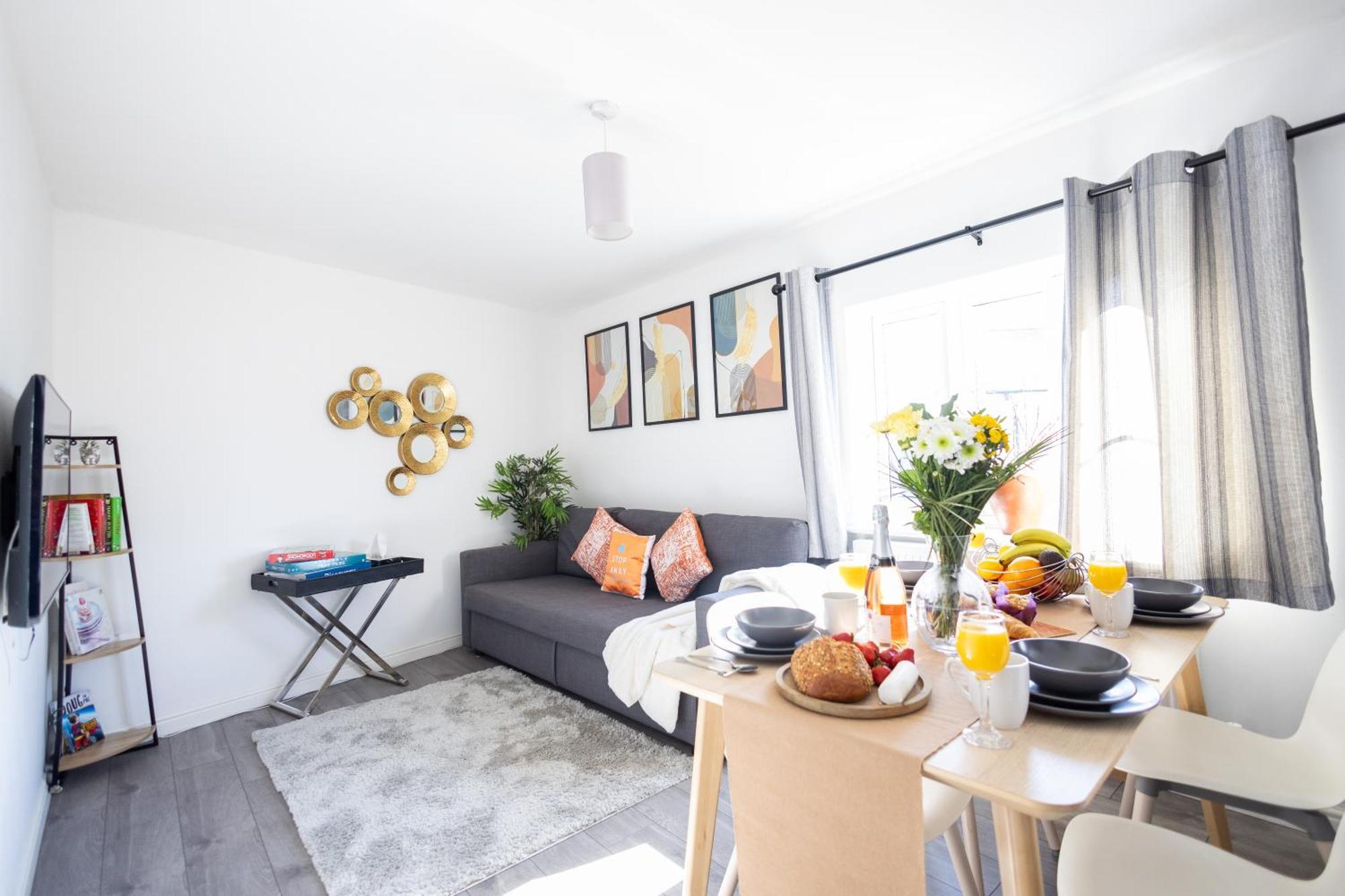 Garden House Near Shops In Quiet Location Villa บันเบอรี ภายนอก รูปภาพ
